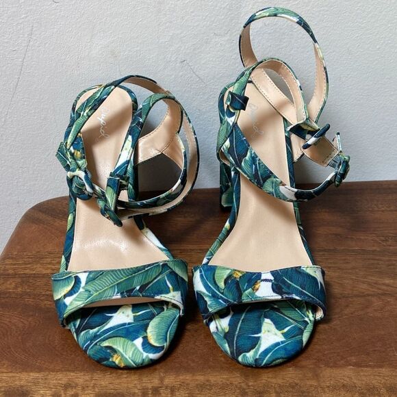Qupid Green and Blue Heels with Wrap around Ankle Design - Picture 7 of 11